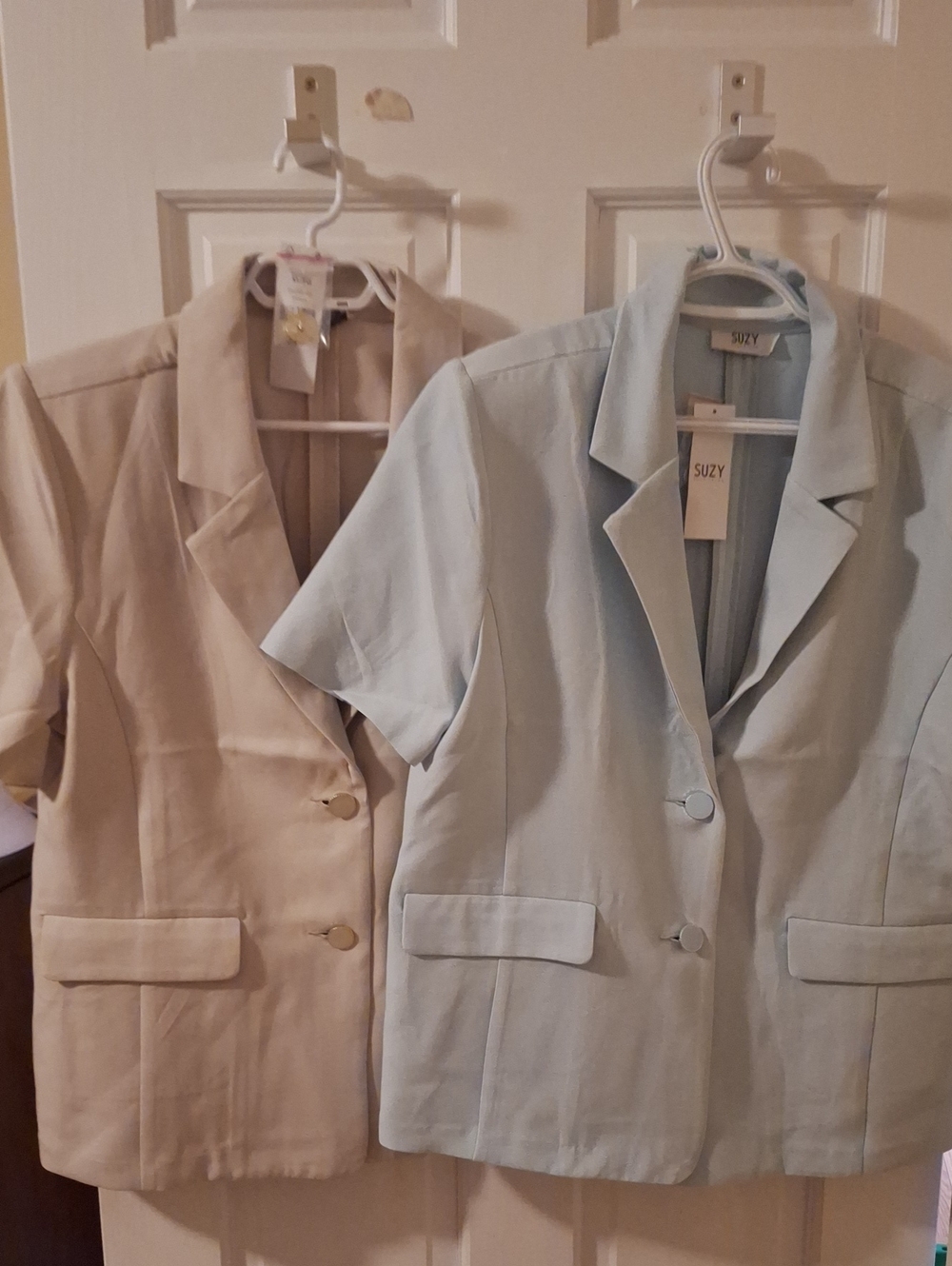 Smart Set Short Sleeve Blazer Jacket in Light Blue and Beige